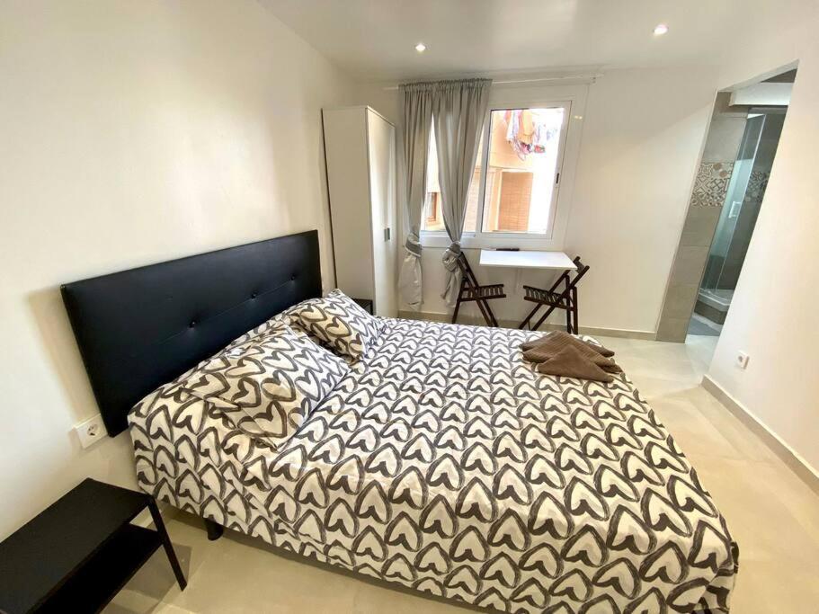 Apartamentos Con Bano Privado Frente Al Metro L5 Barcelona-Hospitalet ロスピタレート・デ・リョブレガート エクステリア 写真